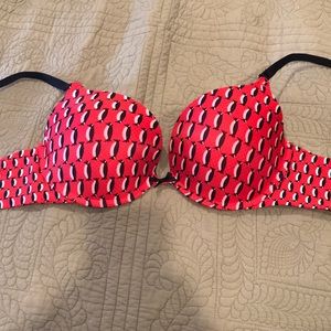 Victoria’s Secret Pigeonnant Push-up Bra